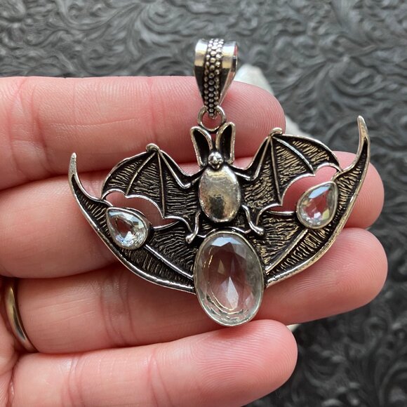 Halloween Flying Vampire Bat Colorless Topaz Gemstone Pendant - Picture 7 of 8